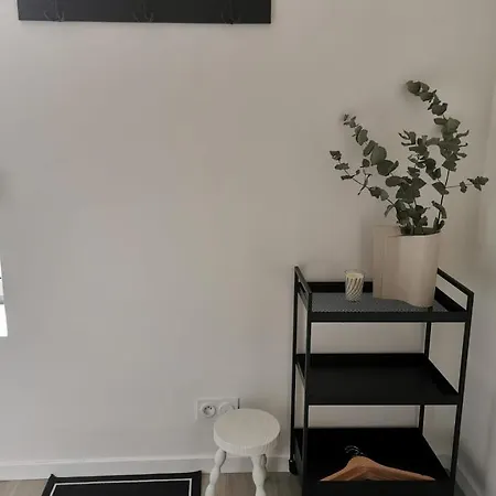 Cosy Et Rénovés Proches De La Gare Apartamento